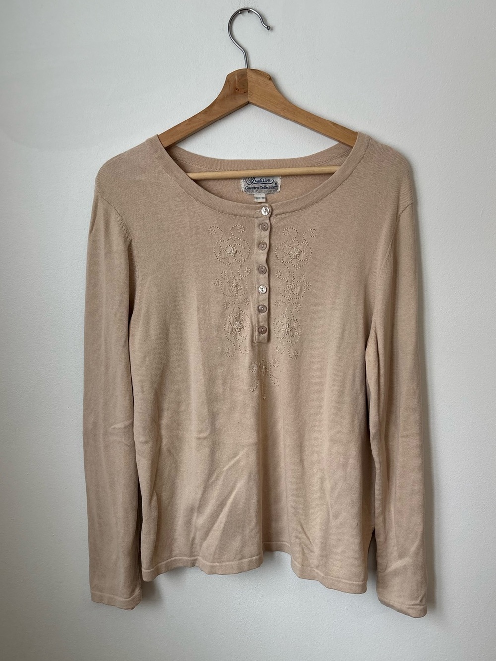 Vintage Y2K cream sweater